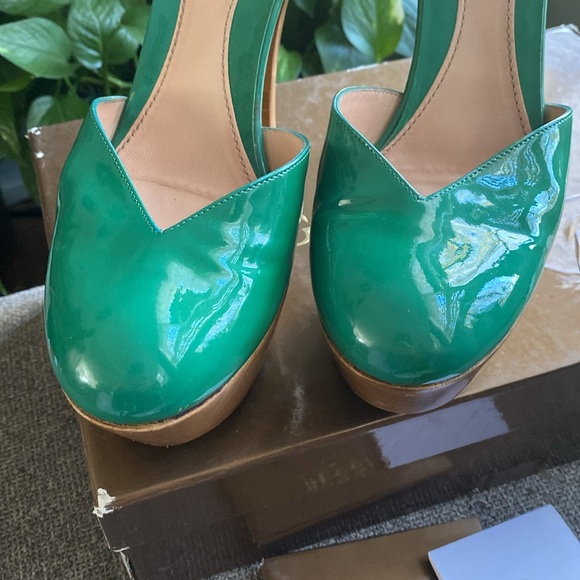 Classic Green Gucci Pumps High Heels - Picture 3 of 13